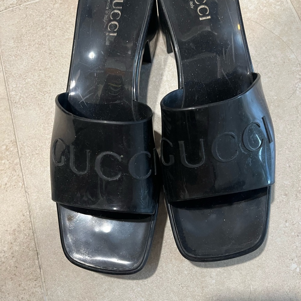 Gucci shoes